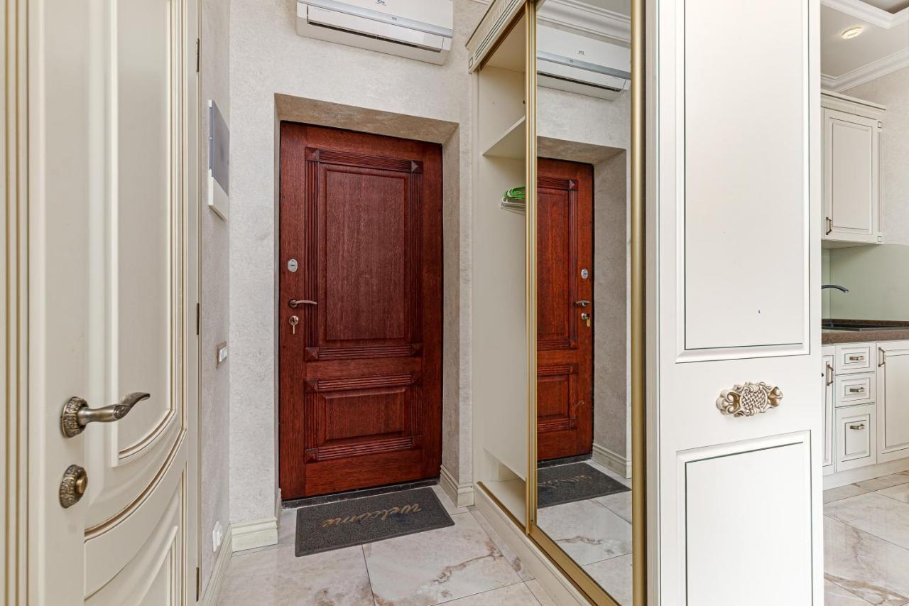 Greek Street Deluxe Apartment Οδησσός Εξωτερικό φωτογραφία